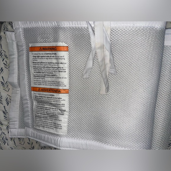 EUC- Breathable Baby Mesh Crib Liner BIN F - Picture 3 of 5